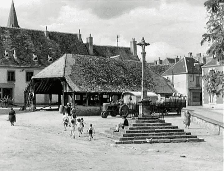 La halle aux grains de Sainte-Sévère
 (France 3 / Culturebox / capture d&#039;écran)