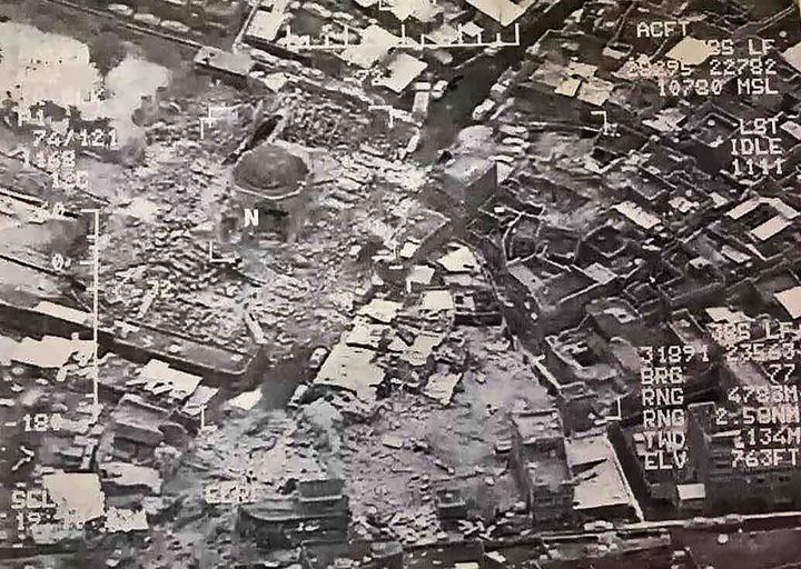 Vue aérienne des destructions dans la vieille ville de Mossoul, 21 juin 2017 (image du commandement des forces irakeinnes)
 (HO / Joint Operation Command / AFP)