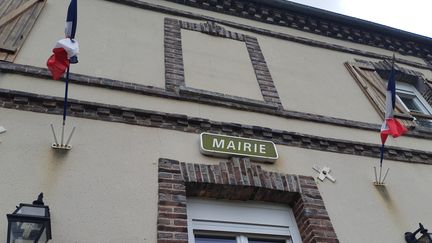 La facade de la mairie de Louversey (Eure). Photo d'illustration. (LAURENT PHILIPPOT / FRANCE-BLEU HAUTE-NORMANDIE / RADIO FRANCE)