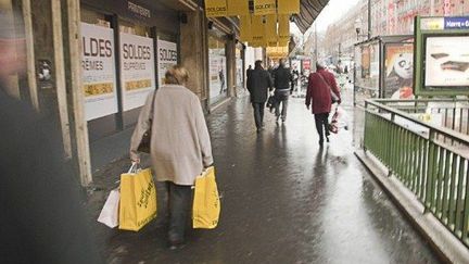 Les Français pensent majoritairement que la situation sera en 2012 "plutôt moins bonne" qu'en 2011. (AFP - Nathan Alliard)