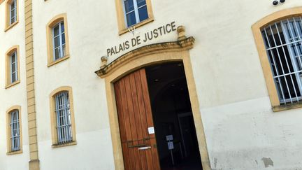 Le palais de justice de Roanne (Loire), en mars 2017. (MAXPPP)