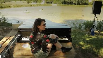 La compagnie PianO du lac est en tournée dans toute la France jusqu'au 1er septembre 2019. (CAPTURE D'ÉCRAN FRANCE 3)