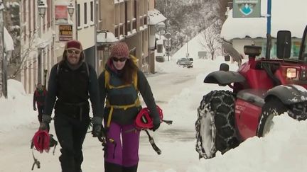 Les habitants de l'Aveyron aux Pyrénées ont connu un lundi matin compliqué sur les routes, le 6 décembre, à cause de chaussées glissantes et de chutes de neige (CAPTURE D'ÉCRAN FRANCE 3)