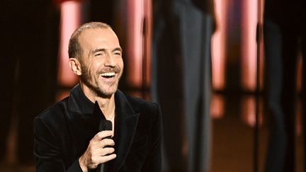 Le chanteur Calogero, lors des Victoires de la Musique 2023. (BERTRAND GUAY / AFP)