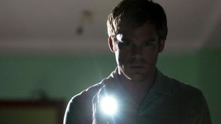 Dexter, le h&eacute;ros de la s&eacute;rie &eacute;ponyme, incarn&eacute; par l'acteur Michael C. Hall, dans une image tir&eacute;e d'un des &eacute;pisodes. (SHOWTIME NETWORK INC)