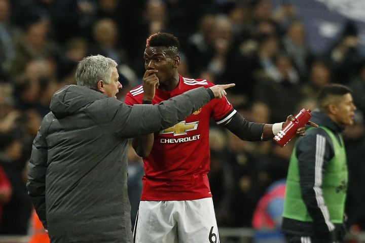 José Mourinho and Paul Pogba during a match against Tottenham, January 31, 2018 (IAN KINGTON / IKIMAGES / AFP)