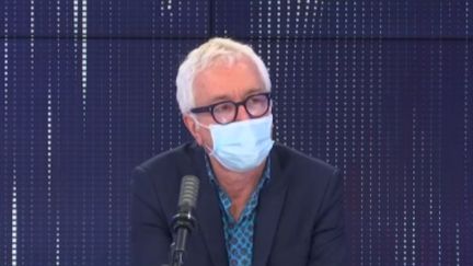 Gilles Pialoux, infectiologue à l'hôpital Tenon à Paris, sur franceinfo lundi 1er mars 2021. (FRANCEINFO / RADIOFRANCE)