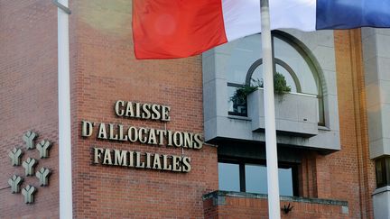 Une caisse d'allocations familiales, le 31 octobre 2013 à Roubaix (Nord). (PHILIPPE HUGUEN / AFP)