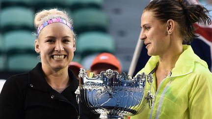 La paire Mattek-Sands et Safarova remportent l'Open d'Australie 2015