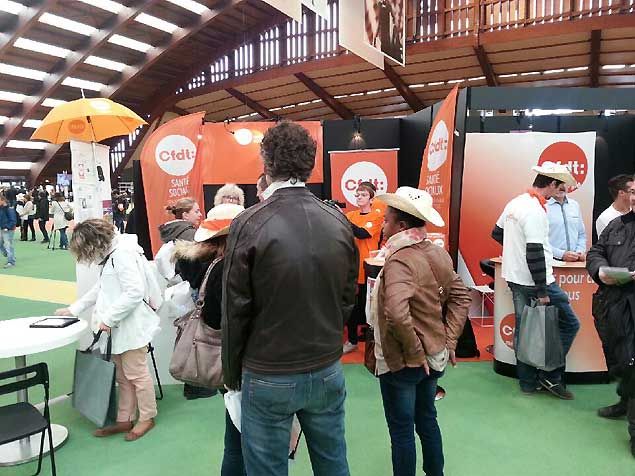 &nbsp; (La CFDT organise le Working Time Festival pour les jeunes de 18 à 35 ans à Paris, de 10h à 23h30 à l'Insep à Paris © Radio France / Sandrine Etoa)