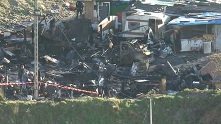 Un incendie a ravag&eacute; un important camp de Roms de Bobigny (Seine-Saint-Denis),&nbsp;dans la nuit du 11 au 12 f&eacute;vrier 2014.&nbsp; ( FRANCE 3 ILE-DE-FRANCE / FRANCETV INFO)