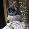 La reine Elizabeth II au palais de Westminster, à Londres (Royaume-Uni), le 18 mai 2016. (TOBY MELVILLE / AFP)