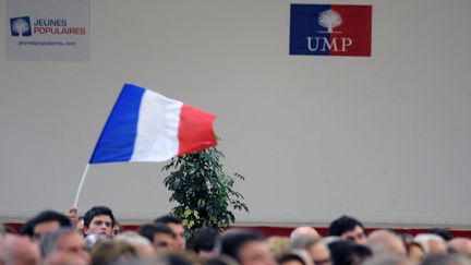 Des militants de l'UMP, le 15 novembre 2012 &agrave; Toulouse. (PASCAL PAVANI / AFP)