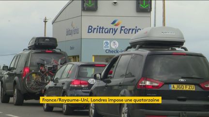 File d'attente pour prendre le ferry vers le Royaume-Uni (FRANCEINFO)