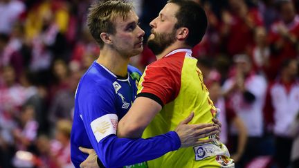 Espen Christensen (Norvège) face à Stojane Stoilov (Macédoine) (ATTILA KISBENEDEK / AFP)