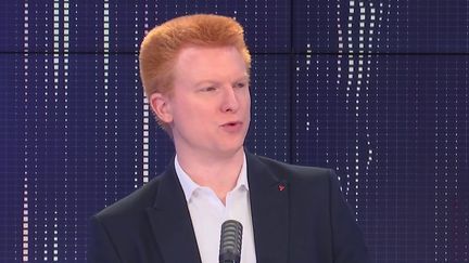 Adrien Quatennens, député La France insoumise du Nord, était l'invité de franceinfo le 20 juillet 2021. (FRANCEINFO / RADIOFRANCE)