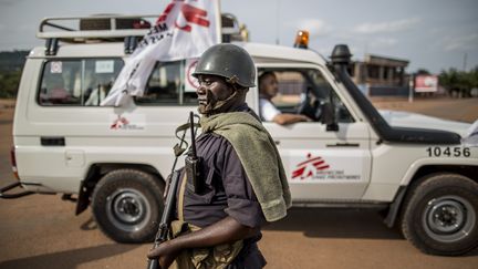 En Centrafrique,&nbsp;un centre médical a été attaqué et six volontaires de la Croix-Rouge ont été tués. (MARCO LONGARI / AFP)