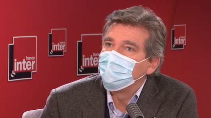 L'ancien ministre de l'Économie, Arnaud Montebourg, sur France Inter, le 5 novembre 2020. (FRANCEINTER / RADIOFRANCE)