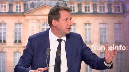 Yannick Jadot,&nbsp;candidat&nbsp;écologiste à l’élection présidentielle, était vendredi 1er avril l’invité du 8h30 franceinfo.&nbsp; (FRANCEINFO / RADIOFRANCE)