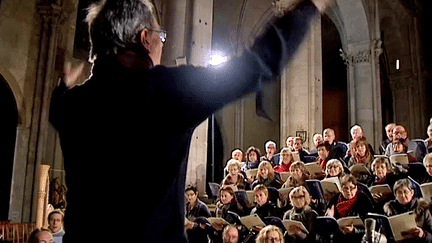 Le choeur schütz dirigé par Jean Mislin fête ses trente ans avec un concert exceptionnel à la cathédrale Saint-Jean de Besançon
 (France 3 / Culturebox)