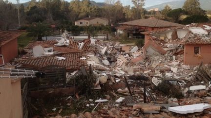 L'un des pavillons &eacute;ventr&eacute;s par l'explosion, le 12 f&eacute;vrier 2013. (FRANCE 3 CORSE VIA STELLA / FRANCETV INFO)