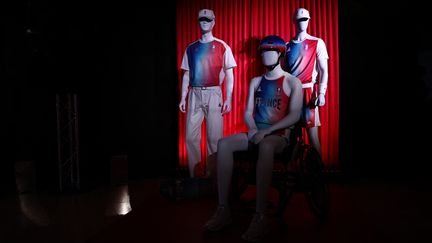 Le Coq sportif reconduit pour deux ans en tant qu'équipementier de l'équipe de France olympique et paralympique (1/1)