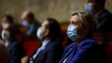 Marine Le Pen à l'Assemblée nationale à Paris, le 10 novembre 2020. (THOMAS COEX / AFP)