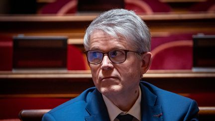 Patrick Hetzel, ministre de l'Enseignement supérieur, le 2 octobre 2024 au Sénat. (AMAURY CORNU / HANS LUCAS / AFP)