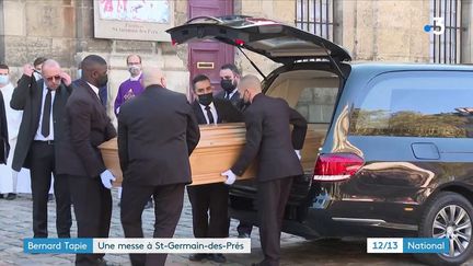 Mort de Bernard Tapie : une messe à Saint-Germain-des-Prés pour saluer la mémoire de l'homme aux mille vies