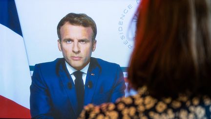 Emmanuel Macron lors de son allocution télévisée sur l'Afghanistan, le 16 août 2021. (SANDRINE MARTY / HANS LUCAS VIA AFP)