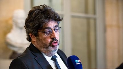 Le député Meyer Habib, élu dans la circonscription des Français de l'étranger comprenant Israël, à l'Assemblée nationale, à Paris, le 28 novembre 2022. (AMAURY CORNU / HANS LUCAS / AFP)