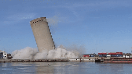 La tour de Vordingborg, au Danemark, le 8 avril 2018. (TV2 EAST / YOUTUBE)