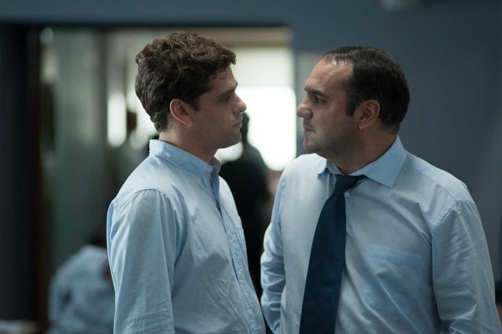 Arthur Dupont et François-Xavier Demaison dans "L'Outsider"
 (2015 - Jean-Marie Leroy Galatee Films)