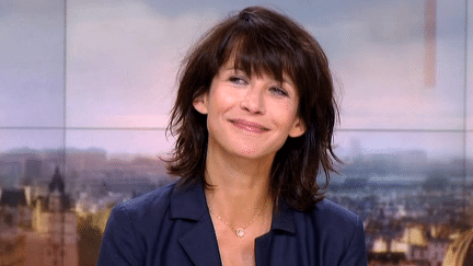 Sophie Marceau invitée sur le plateau de France 2 pour présenter son dernier film "La Taularde"
 (France 2 / Culturebox)