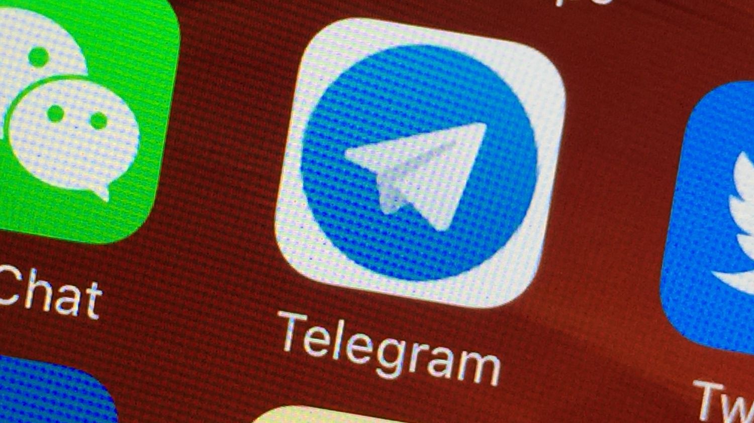 Можем объяснить телеграмм. Тон телеграм. Telegram Messenger программное обеспечение. Фон для мессенджера. Ава для группы телеграмма взлома.