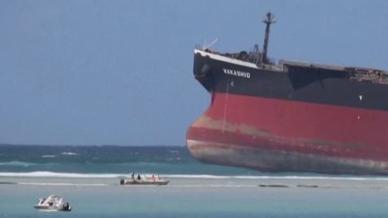 Naufrage du Wakashio : La Réunion menacée par la pollution