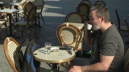 Déconfinement : le bonheur des clients de retour en terrasse