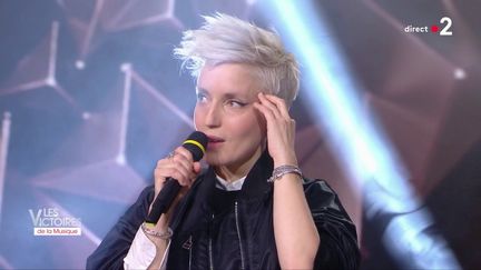 La chanteuse Jeanne Added, le 8 février 2019 aux Victoires de la Musique. (FRANCE 2)