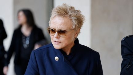 L'actrice Muriel Robin à Paris, le 27 avril 2022. (LUDOVIC MARIN / AFP)