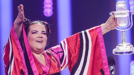 La victoire d'Israël avec la chanteuse Netta Barzilai fait débat pour la prochaine édition de l'Eurovision : une pétition signée par 8 000 signataires appelle au boycott.
 (JÖRG CARSTENSEN / DPA)