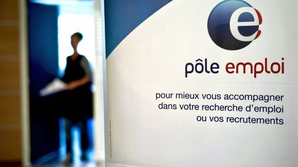 Le taux de ch&ocirc;mage en France m&eacute;tropolitaine a augment&eacute; de 0,1 point au quatri&egrave;me trimestre 2011 par rapport au trimestre pr&eacute;c&eacute;dent, &agrave; 9,4% de la population active, selon l'Insee. (JEFF PACHOUD / AFP)