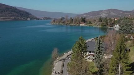 Routes de France : le lac d'Annecy, de l’effervescence de la ville au calme des montagnes