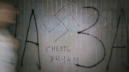 Une inscription antis&eacute;mite en polonais, "Mort aux juifs", sur un mur &agrave; Kiev (Pologne), le 29 mai 2012. (GLEB GARANICH / REUTERS )