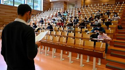 Université : des étudiants se voient refuser l'entrée en master