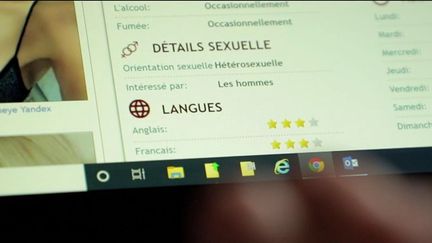 Sur Internet, de nombreux adolescents se prostituent. (FRANCEINFO)