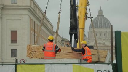 Italie : le "Click day", la journée où le pays ouvre ses portes aux travailleurs immigrés (France 2)