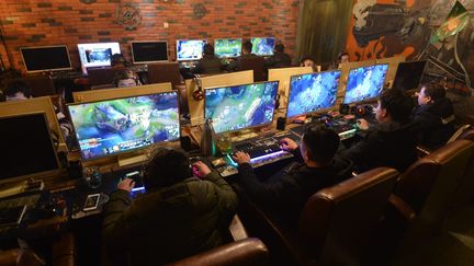 Des passionnés de jeux vidéo à Fuyang (Chine). Photo d'illustration. (MAXPPP)