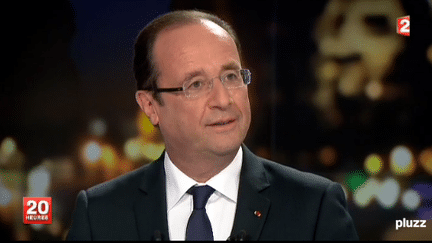 Fran&ccedil;ois Hollande sur le plateau du 20 heures de France 2, le 29 mai 2012. (FRANCE 2)