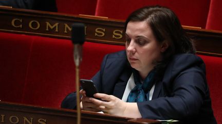 La ministre du Logement, Emmanuelle Cosse, le 18 mai 2016 à l'Assemblée nationale à Paris. (KENZO TRIBOUILLARD / AFP)