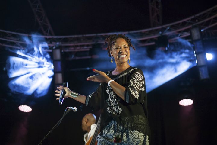 Lisa Simone a partagé sa bonne humeur avec son public. 
 (Yohan Bonnet / AFP)